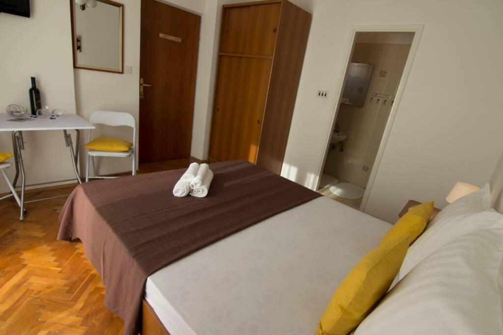 Sea View Room With Kitchen, Balcony&Air Condition Barbat na Rabu Esterno foto