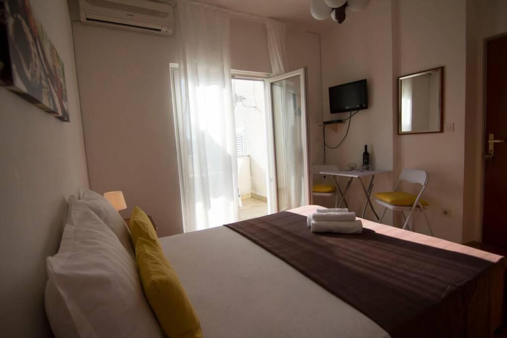 Sea View Room With Kitchen, Balcony&Air Condition Barbat na Rabu Esterno foto